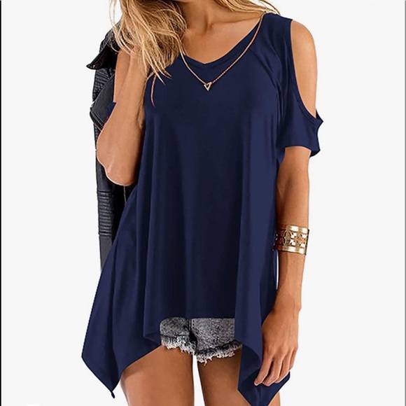 Beautiful woman cold shoulder tops - Picture 6 of 9